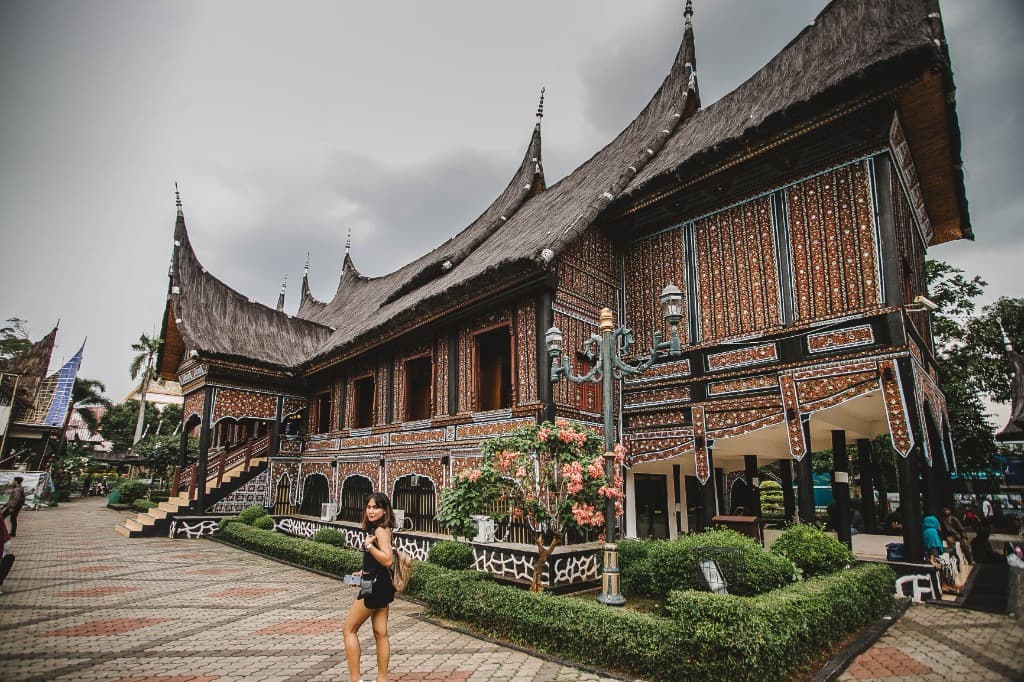 Traveler exploring international destinations with Curatrix Private Limited tourist visa guidance